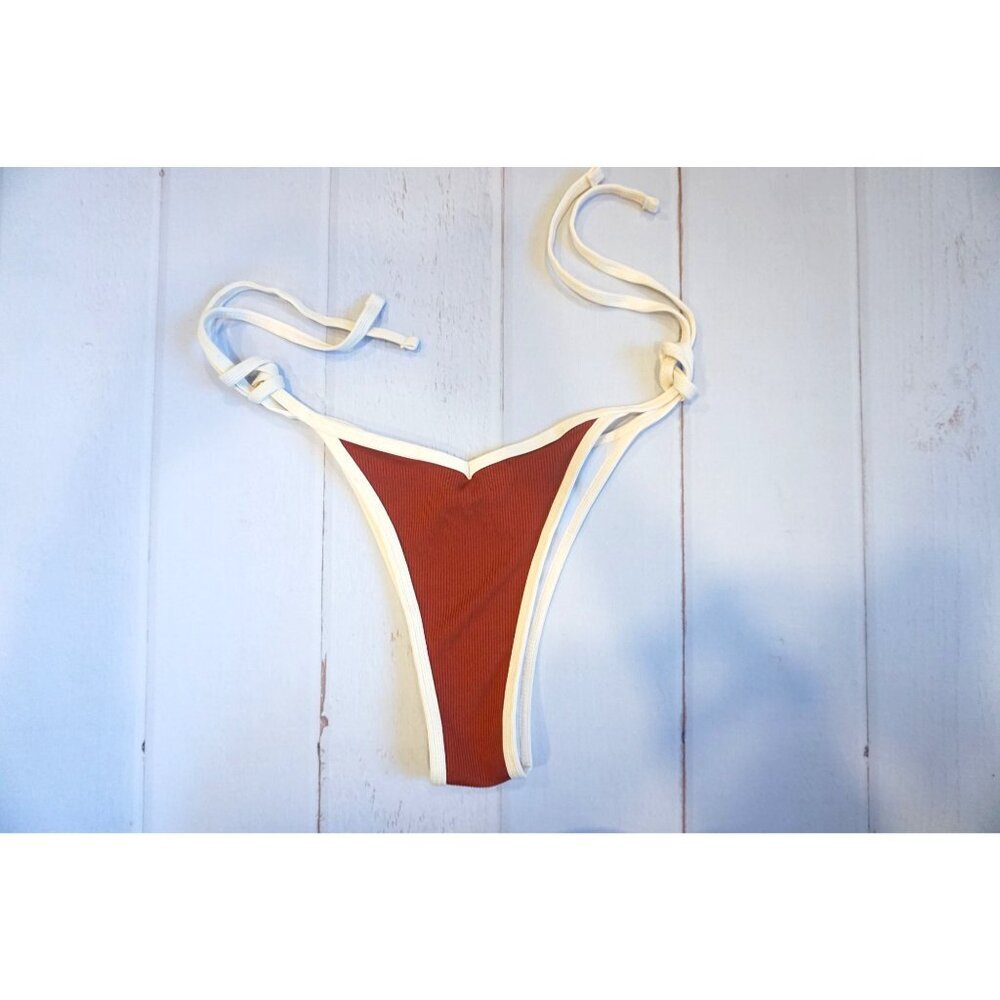 Zaful Beige Textured Triangle Cheeky Bikini Bottoms - Size M (6), NWOT